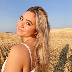 Meet your Posher, Alexis